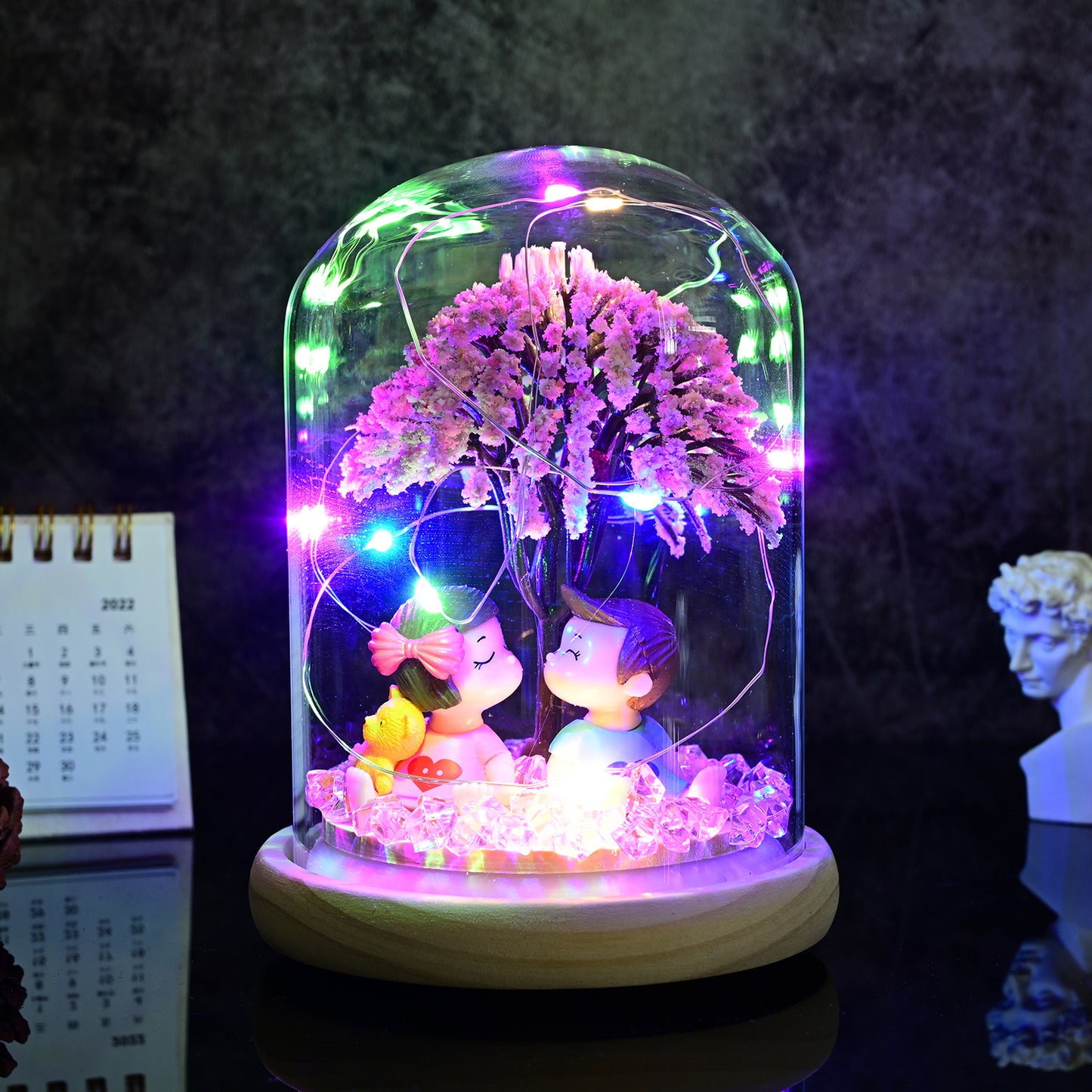 Couple Figurine Glass Dome Dust Cover Ornament